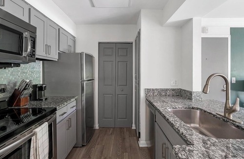 Green Hills Apartment | Landing | Spectacular 1BD, Gym, Courtyard