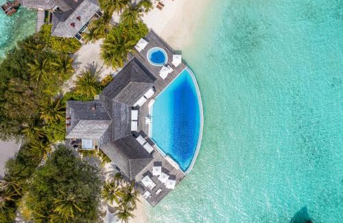 Huvahendhoo Resort | Lily Beach Resort and Spa - All Inclusive