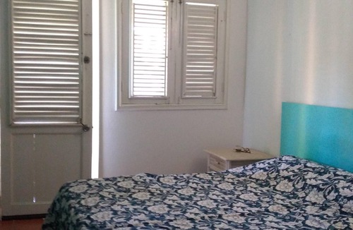 El Callejon House | Lovely Villa 5 Minute Walk to the Beach in the Center of Town