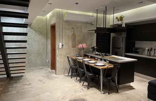 Downtown Santo Domingo Apartment | Luxurious and Modern KingBed industrial style loft
