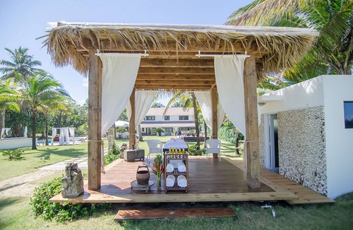 Cabarete Hotel | Luxurious hotel room on sandy beach