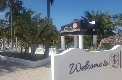 Los Brazos Villa | Luxurious Villas, and suites. Sandy Beaches