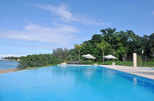El Batey Apartment | Luxury 2BD Condo in Beachfront Residence, Guest-Friendly, Near Everything