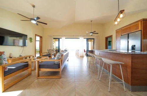 La Mulata House | Luxury 3-bedroom villa in Casa Linda.
