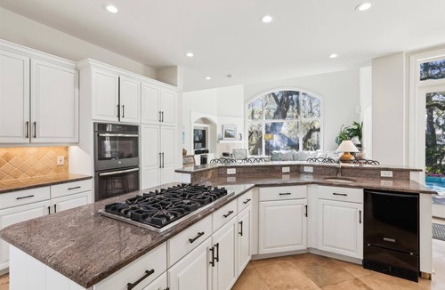 Beach Lagoon House | Luxury 6Br Private Home, 3rd Row from Sea Pines Beach!