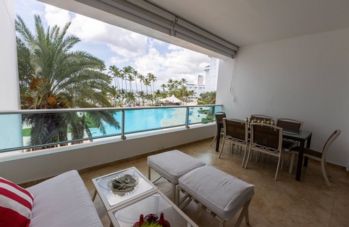 Villas Del Mar Apartment | Luxury - Panomaric View- Private Beach- WIFI