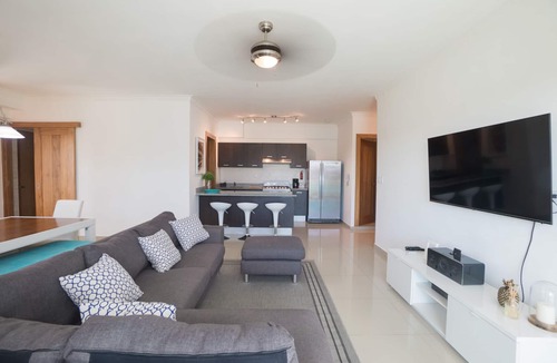Downtown Santo Domingo Apartment | Luxury Santo Domingo City Center Apartment + Free Parking and Gym✔️