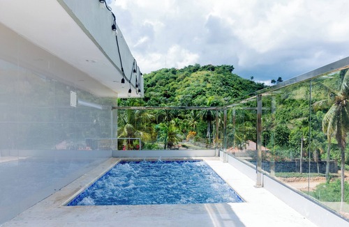Las Terrenas Villa | Luxury Villa for 10 Guests with Pool and Jacuzzi