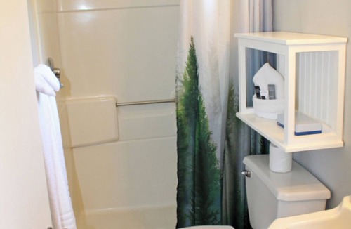 Lake Luzerne-Hadley Hotel | Luzerne Court Motel