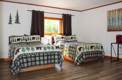Lake Luzerne-Hadley Hotel | Luzerne Court Motel