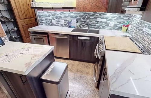 Las Vegas Strip Condo | LVStripHouse JC408 - Modern 2BD/2BA Condo Sleeps 8