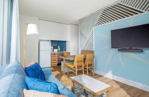Sobro House | Margaritaville Nashville Two Studio Suites