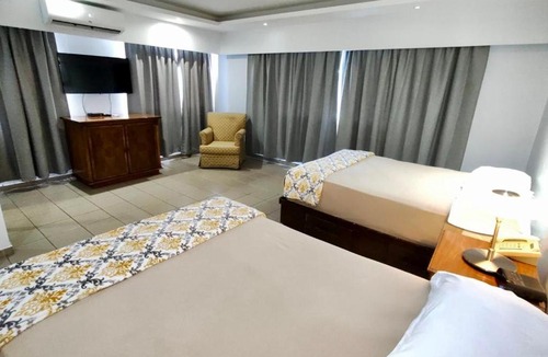 Altos de Arroyo Hondo Hotel | Micro Hotel Condo Suites