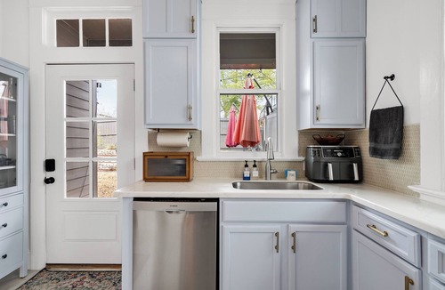 Virginia Highland House | Midtown Gem Walk to Parks and Trails w/Parking