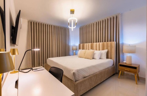 Punal Apartment | Modern 3BR! 9fl, King Bed! Sti!,
