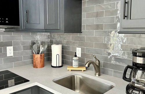 Warren Ski Chalet | Modern guesthouse in Mad River Valley Fernstone