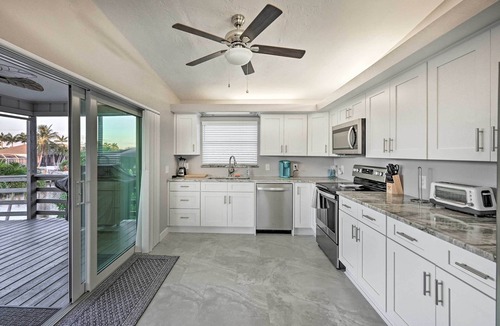 Marco Island Cottage | Modern Marco Island Retreat w/Private Pool!