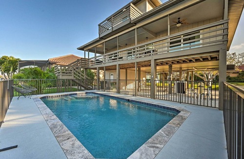 Marco Island Cottage | Modern Marco Island Retreat w/Private Pool!