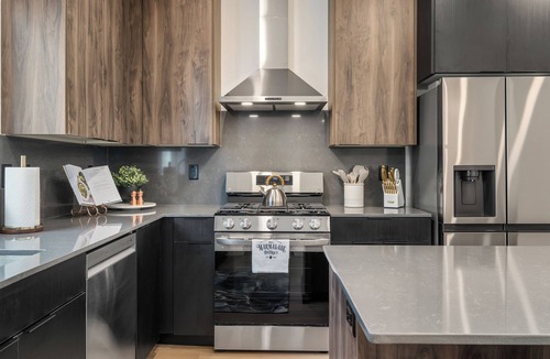 Capitol Hill House | Modern Townhome near Downtown