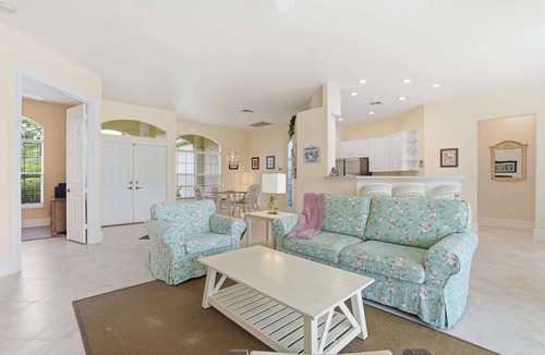 Vineyards House | Naples Vineyards Living | Private Pool + Spa