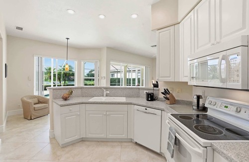 Vineyards House | Naples Vineyards Living | Private Pool + Spa