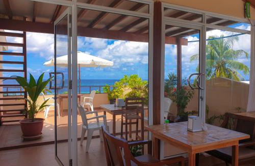 Omadhoo House | Nemo Inn