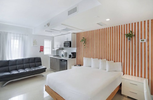 City Center Hotel | NEW LISTING! Belleza Miami Beach Premium 1BR Sleeps 5