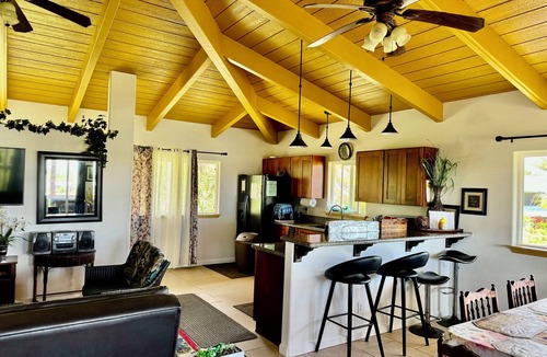 Kehena House | Nice, Big House near Kehena/Pohoiki Black Sand Beaches and Lava Fields.