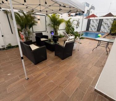 Prado Oriental House | Oasis
