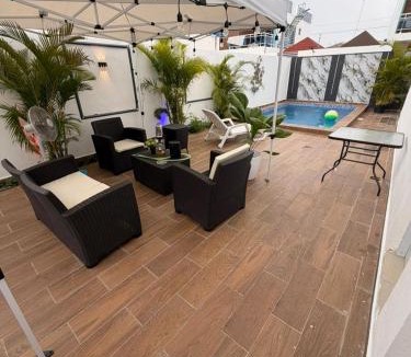 Prado Oriental House | Oasis
