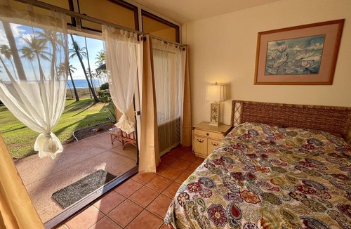 Maunaloa Condo | Ocean View Condo in Kepuhi Beach, Molokai Island. Great Value.