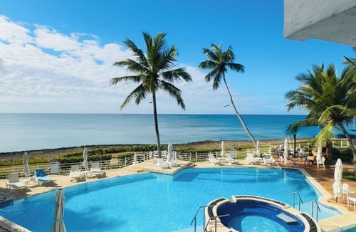 Guayacanes Condo | Oceanfront 2-bedroom condo in charming Guayacanes with AC