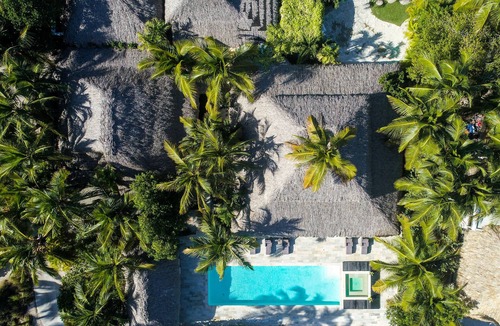 Punta Cana Villa | Oceanfront Caleton villa with big pool, butler and golf cart