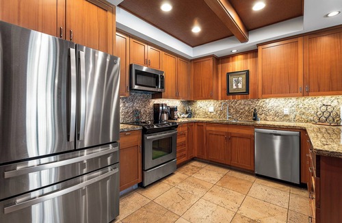 Kailua-Kona Condo | Oceanfront Luxury! - Affordable Oceanfront Condo Now with A/C!