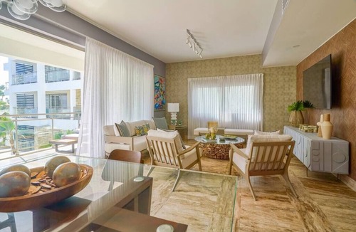 Bavaro Condo | Oceanfront Superior Condo with Pool in Punta Cana