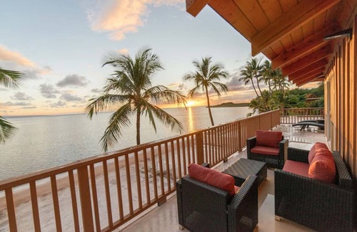 Kaunakakai House | Peaceful Nature Retreat in a Scenic Ocean Front Hotel | Free Parking