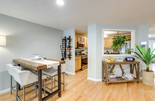 Leominster House | Pet-Friendly Fitchburg Townhome Near Wachusett Mtn