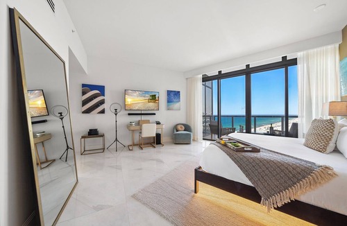City Center Condo | PH Private Studio Suite at W South Beach-1926