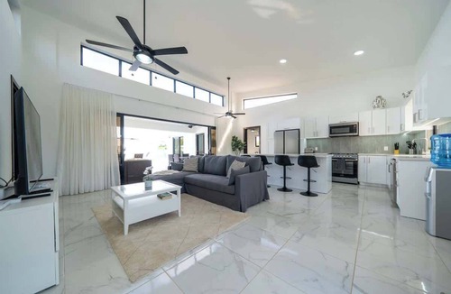 La Mulata House | Premium Modern Privacy 3BR