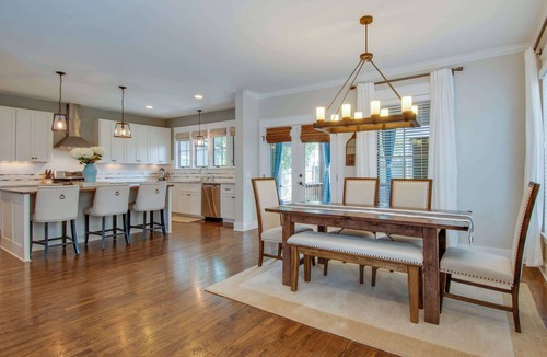 Hope Gardens House | Private Backyard | Near Bicentennial Park