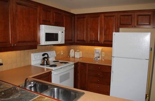 Salt Lake Mountain Resorts Condo | Quiet 2 Bedroom/2 Bath Condo Sleeps 8