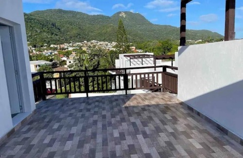 Los Maestros Apartment | Residencial Oasis Torre Alta