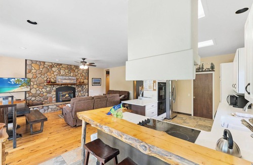 San Juan River Village House | Riverfront Home-Fenced Yard/Pet Friendly