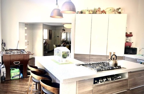 Olympus Cove House | Romantic Winter Escape with Mountain Views - Sleeps 4-6