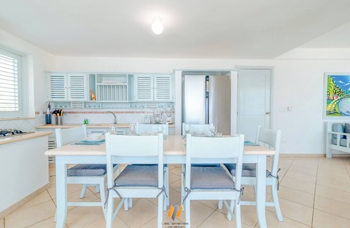 La Iglesia Apartment | Sea View Duplex /Near Beach and in the heart of the Center/Pool/Free Wifi