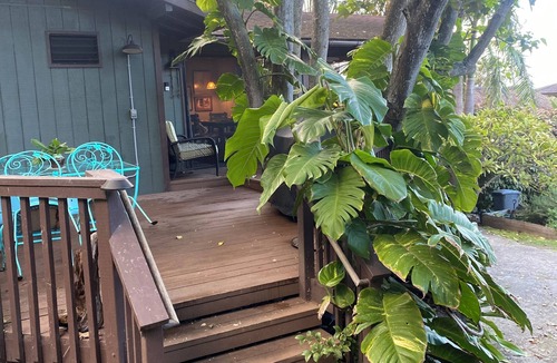 Waimanalo Beach House | Serene 2-bedroom bungalow in Waimanalo