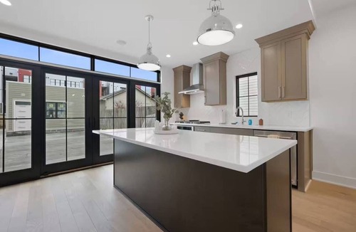 Italian Village House | Short North & Downtown & OSU | Near High Street | Free Parking | 5,800+ Reviews