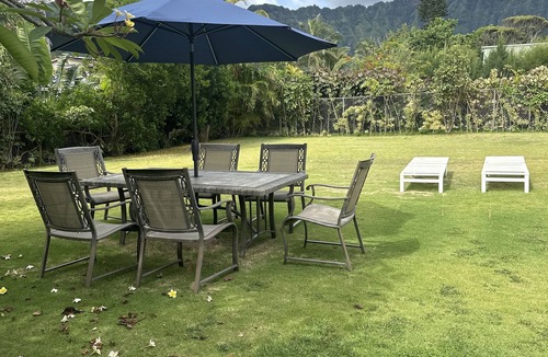 Waimanalo Beach House | Short walk to the best beach around. Peace and tranquility! 30 nights only
