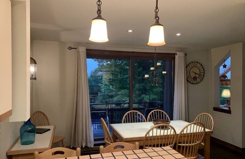 Plymouth Condo | Ski & Mountain Getaway-Minutes to Okemo, Killington, Long Trail, and many lakes!