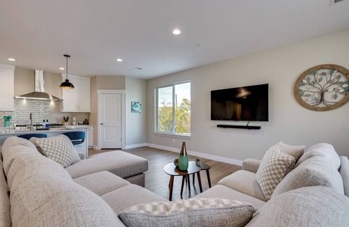Millcreek House | Ski Resorts & SLC Fun! Brand New Millcreek Home